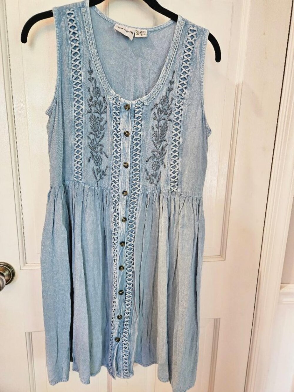 Raya Sun denim sleeveless dress, 60% cotton 40 % rayon, grey embroidery S=M